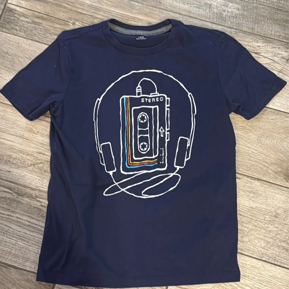 Bundle of 2 Old Navy t-shirts, sz L